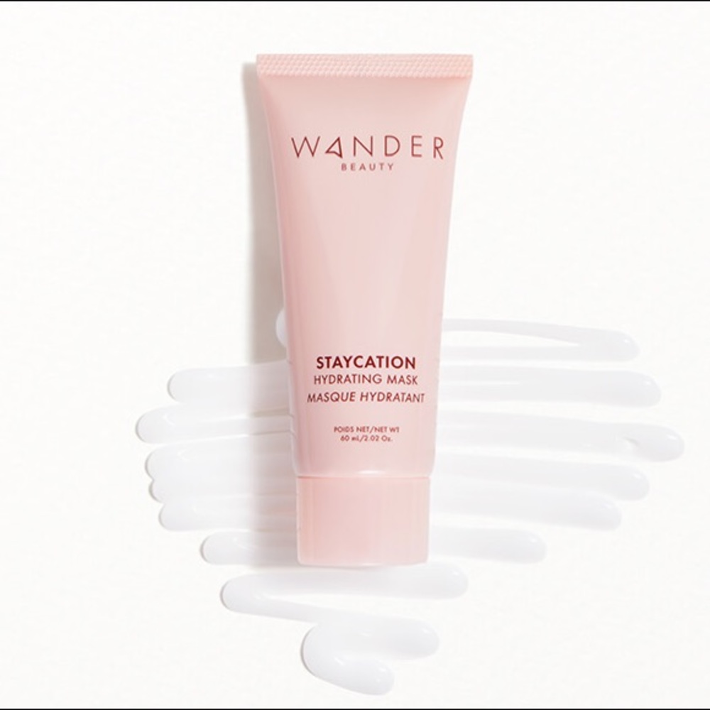 NWT Wander Mask
